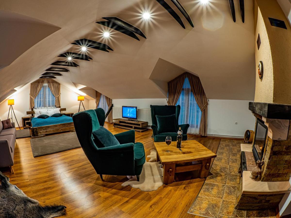 Casa Delia Otel Câmpulung Moldovenesc Dış mekan fotoğraf